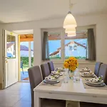 Rose Gialla Firsia Garten Eg Apartmán