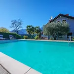 Rose Gialla Firsia Garten Eg Apartmán