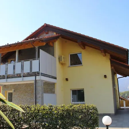 Apartment Rose Gialla Firsia Garten Eg